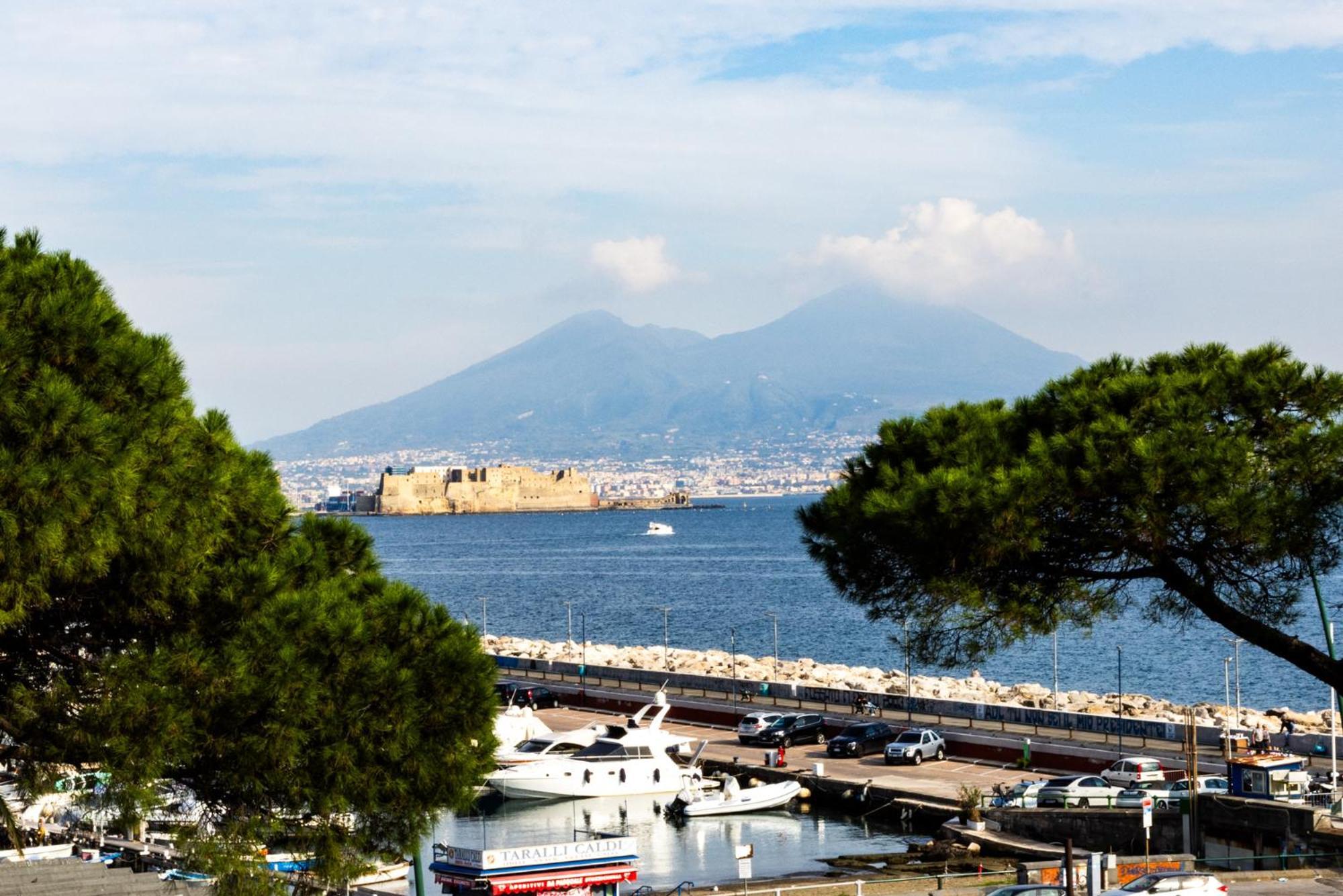 Appartamento Molo Caracciolo Napoli