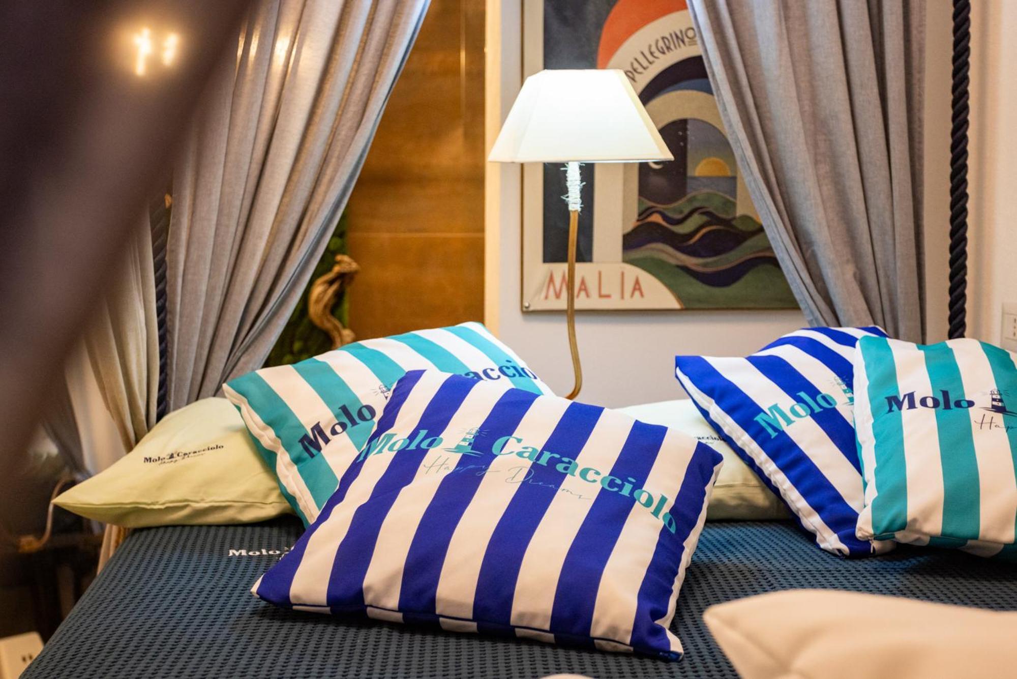 Molo Caracciolo Apartment Naples